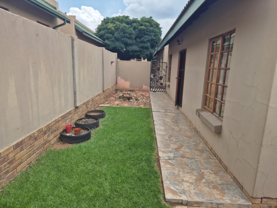 2 Bedroom Property for Sale in Navalsig Free State